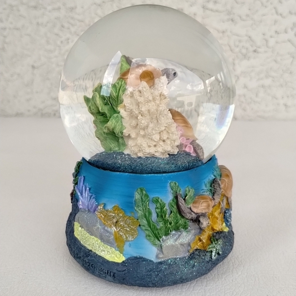 OdySea Aquarium Snow Globe Turtles AS IS Music Box Defective READ - Picture 6 of 12